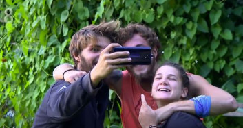 Survivor 2020'nin Mavi Takımı Fotoğraf Çekmeye Doyamadı