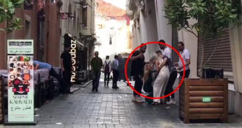 Taksim Meydanında Kadınlar Birbirine Girdi, Bu Anlar Saniye Saniye Kameralara Yansıdı