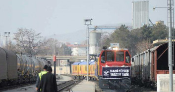 TCDD'den Depremin Vurduğu Elazığ'a Yardım Treni