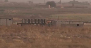 Terör Örgütü PKK/YPG Sınır Hattıa Beton Blok Sevk Etti