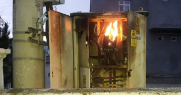 Diyarbakır'da Trafo Patladı