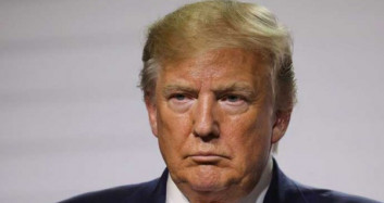 Donald Trump'ın Cumhurbaşkanı Erdoğan'a Yazdığı Mektubu Tiye Aldılar