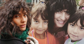 Tuba Büyüküstün’den Kızlarına: En İyi Dostlarım 