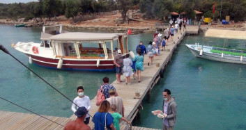Turistler, Bodrum'un Keyfini Sürüyor