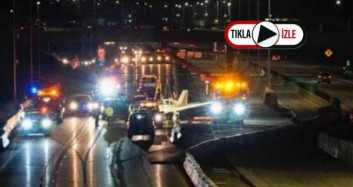 ABD'de bir Uçak Otobana İndi
