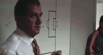 Uefa Kupası Finalinde Fatih Terim'in Efsane Konuşması