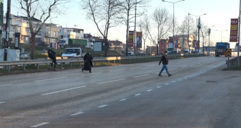 Üst Geçit Kullanmayan Kadın Canından Oldu