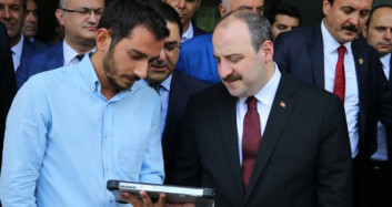 Bakan Varank'tan 'Derdimiz Memleket' Paylaşımı