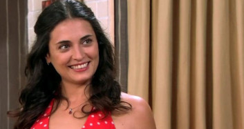 Yahşi Cazibe Olarak Tanıdığımız Ünlü Oyuncunun Son Hali Şoke Ediyor!