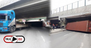 Marmaray Köprüsüne Çarpan Tırın Dorsesi Yana Devrildi