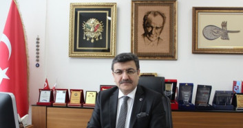 Afrin'e Girmeyin Diye Çırpınan Bir Parti Lideri...