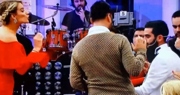 Esra Erol'da Stüdyo Karıştı!