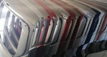 Otoparktaki Araçları Parçalayıp Satmışlar