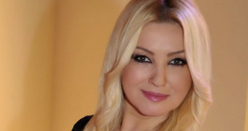 Zahide Yetiş Canlı Yayın Sırasında Zor Anlar Yaşadı