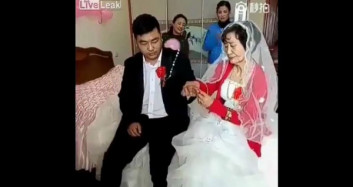 Yaşlı Kadın ile Evlenen Damadın Hüzünlü Anları