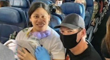 ABD’de İlginç Olay! Bir Kadın Uçakta Doğum Yaptı