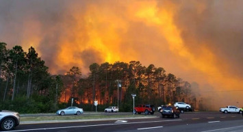 ABD’nin Miami kentinde akıl almaz yangın!