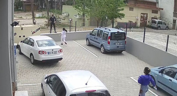 Adana’da Kapkaççının Kovalanma Anları Kameraya Yansıdı