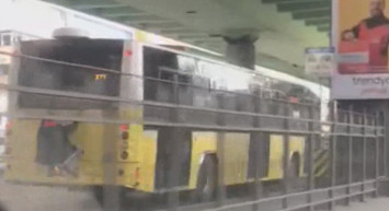 Akbil Basmamak İçin Öyle Bir Şey Yaptı Ki Görenlerİ Hayrete Düşürdü