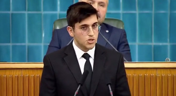 Akşener Şaşırtmadı: Kürsüye Çıkardığı Kişi Bakın Kim Çıktı!