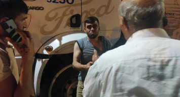 Akü Hırsızı Tekme Tokat Dayak Yedi