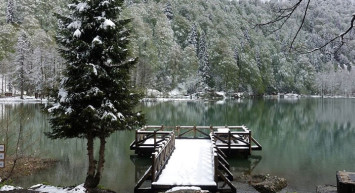 Artvin’de Bulunan Borçka Karagöl'e Mayıs Ayında Kar Yağdı