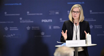 Aşının Kullanımının Durdurulduğunu Açıklarken Bayıldı!