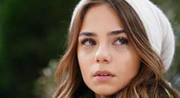 Bahar Şahin, Şeyma Subaşı'nı Ti'ye Aldı!