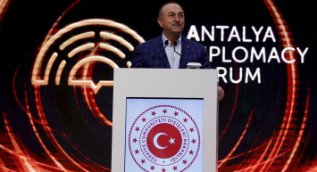 Bakan Çavuşoğlu Uyardı: Provokasyondan Vazgeç Yunanistan!