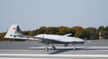 Bayraktar’dan dünyada bir ilk! TB3 SİHA 112 uçuş saatiyle 15. test uçuşunu tamamladı