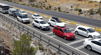 Bayram Tatili Bitti Dönüş Başladı! 5 Milyon Tatilci Yollara Akın Etti