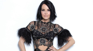 Bengü Koronavirüs Aşısı Olan Ünlüler Arasına Girdi!