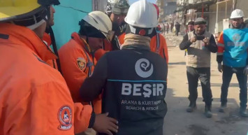 Beşir Derneği’nden Venezuela Miranda Arama Kurtarma ekiplerine anlamlı hediye