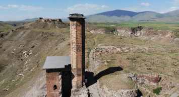 Bir İlk Yaşanıyor! Kars’ta İlk Türk Camisi İbadete Açılacak