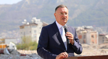 CHP'li Lütfü Savaş'a mtiingde saldırdılar: Lütfü Savaş konuyla ilgili açıklama yaptı