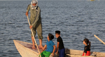 Çölün Ortasındaki Necef Denizi Bakımsızlığa Rağmen İlgi Çekiyor