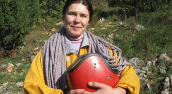 Dağcı Kadının Cansız Bedeni Helikopter ile Alındı