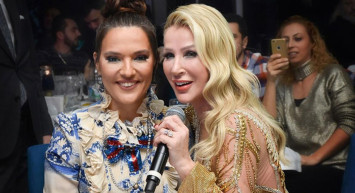 Demet Akalın ve Seda Sayan Birbirine Girdi!