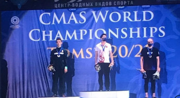 Derin, Rusya'da Tarih Yazdı! Paletli Yüzmede Dünya Şampiyonu Oldu