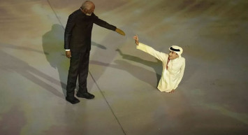 Dünya FIFA Dünya Kupası'ndaki bu görüntüleri konuşuyor: ABD'li ünlü oyuncu Freeman ve engelli genç Kuran okudu