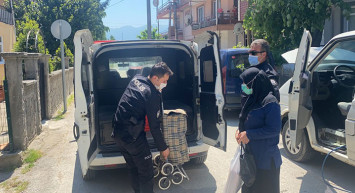 Düzce’de Polisin Kurduğu Özel Ekip Yaşlılara Yardımcı Oluyor