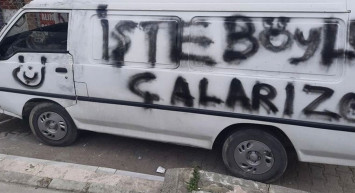 Esenyurt'ta Hırsızlar Aracı Çalıp Mesaj Bıraktı: İşte Böyle Çalarız