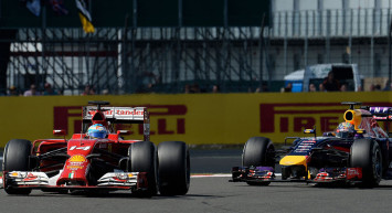 Formula 1'de Britanya Yarışında Korkutan Kaza!