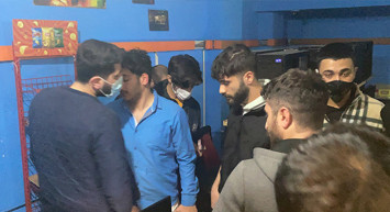 Gece Saatlerinde Açık Olan İnternet Kafeye Baskın