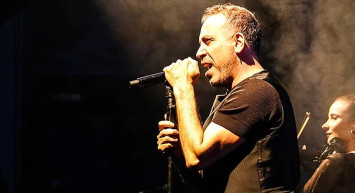 Haluk Levent Orman Yangınları İçin Kiraladığı Helikopterin Türkiye’de Olduğunu Söyledi