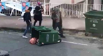 Husumetli 2 aile, sokak ortasında bıçak ve silahlarla bir birine girdi!