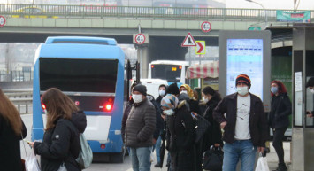 İBB'nin Toplu Ulaşım Yetersizliği Vatandaşa İsyan Ettirdi