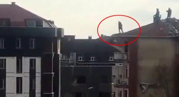 İntihar Eden Adamın Atlama Anları Kamerada