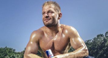 İsmail Balaban Survivor'da Güreşti!