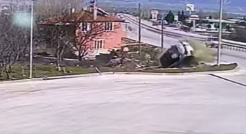 Isparta'da Genç Doktor Kazada Yaşamını Yitirdi